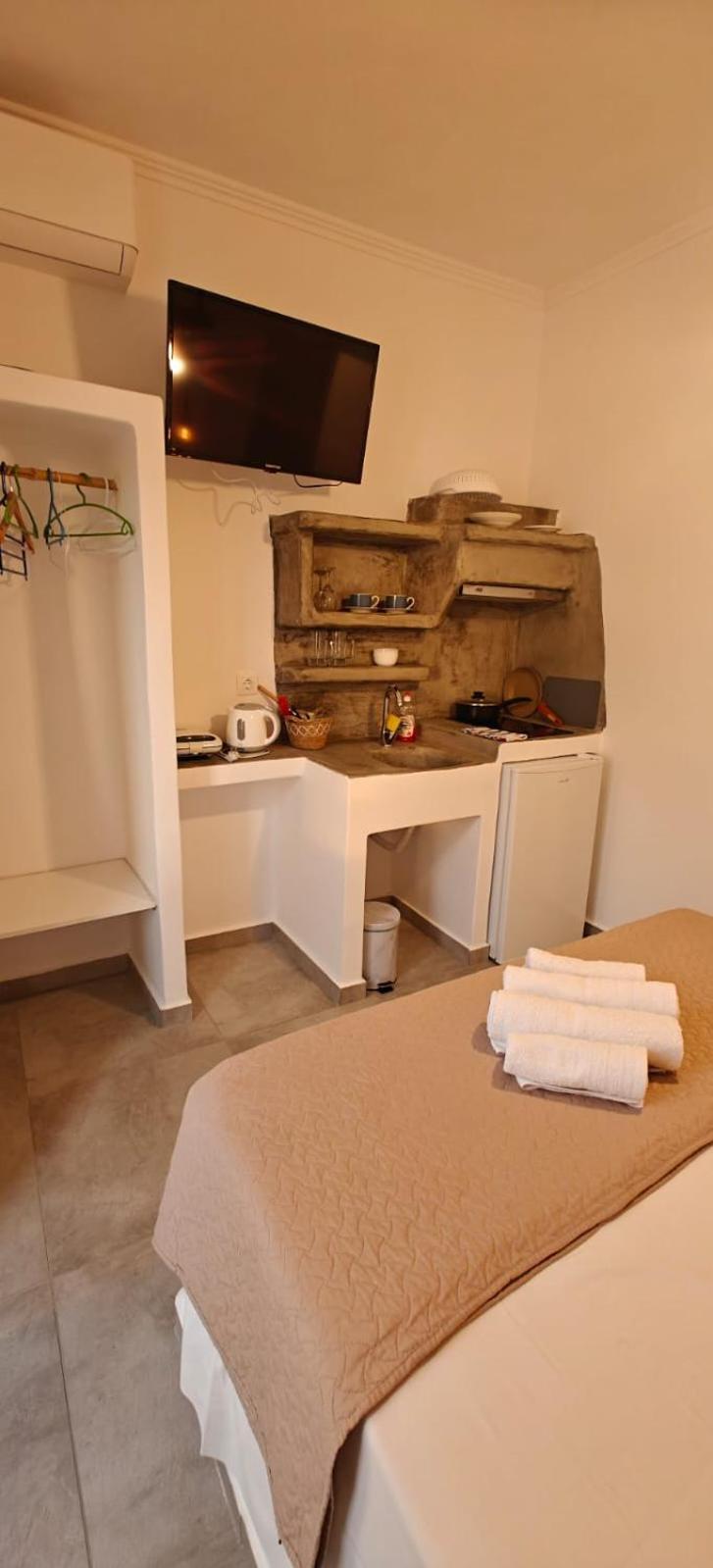 Joannes Vacation Rooms Αδάμας Εξωτερικό φωτογραφία